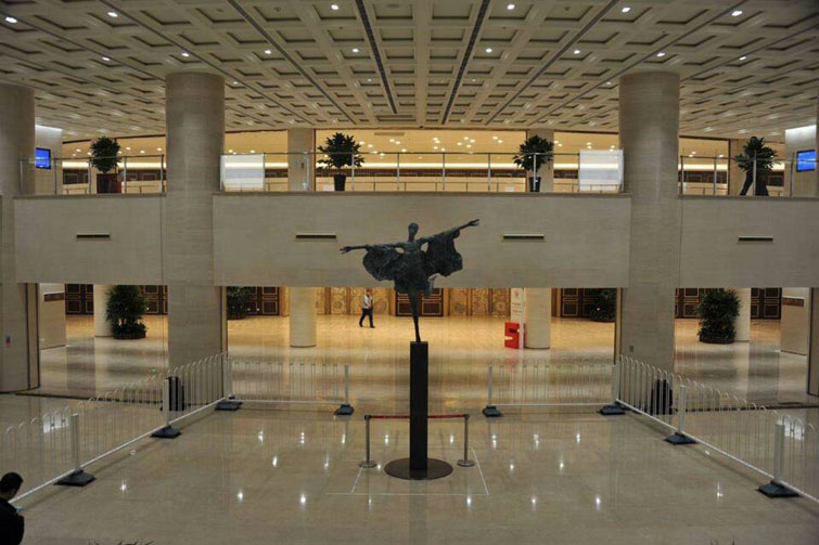 青銅雕塑《中國風(fēng)》